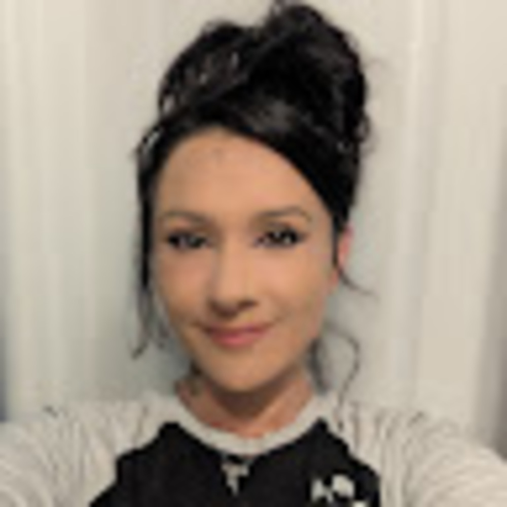 Meet your Posher, Stacie